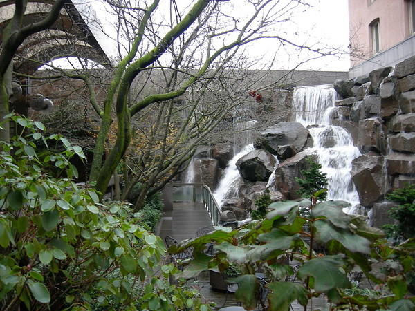 Waterfall Garden Park, Pioneer Square, Seattle, Washington(사진출처 위키디피아)