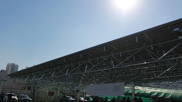 소사동 한신공영 주차장 옥상에 설치된 부천시민햇빛발전협동조합 4호기