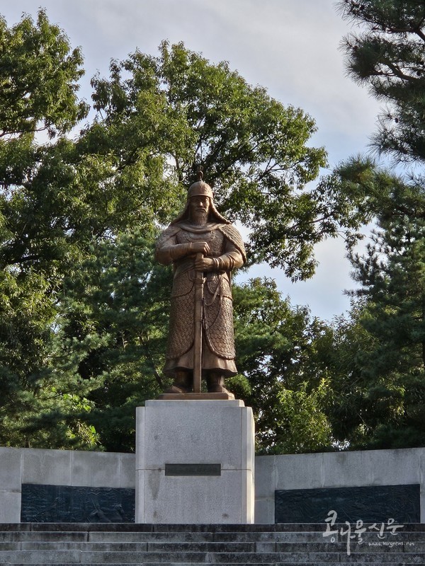 행주산성 경내에 있는 권율 장군 동상